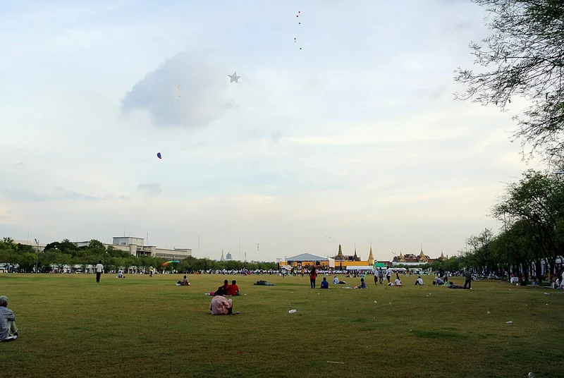 สนามหลวง