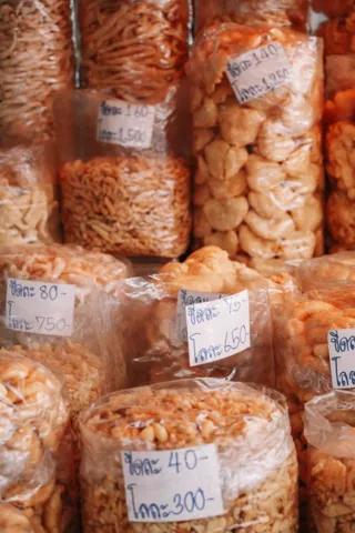 ตลาดหนองมน