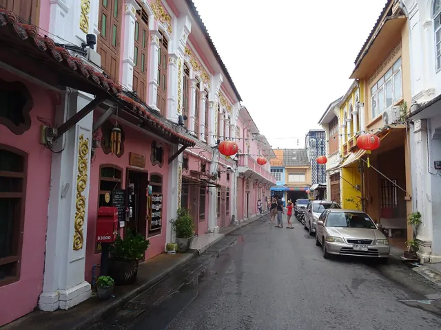 เมืองเก่าภูเก็ต ถนนถลาง