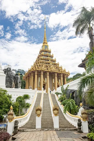 วัดพระพุทธบาทราชวรมหาวิหาร