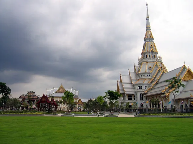วัดโสธรวรารามวรวิหาร