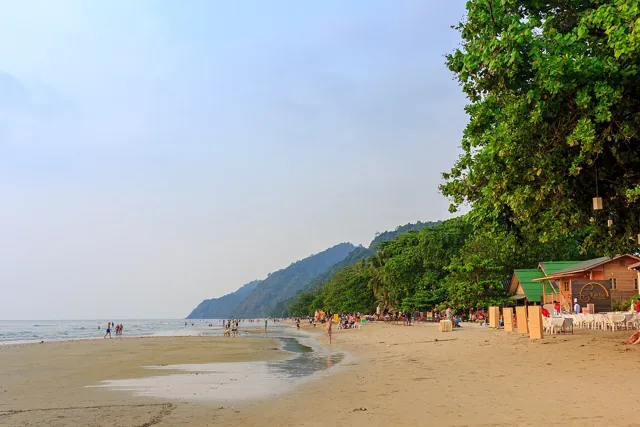 หาดทรายขาว